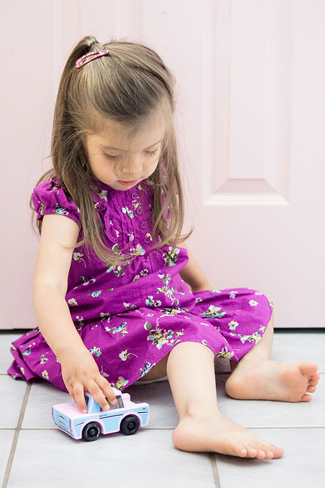 Why Simple Toys Make Smarter Kids