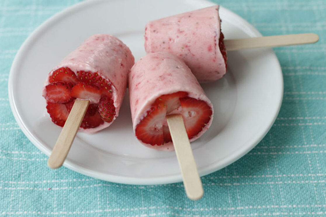 Cool Down: Strawberry Frozen Yogurt Pops