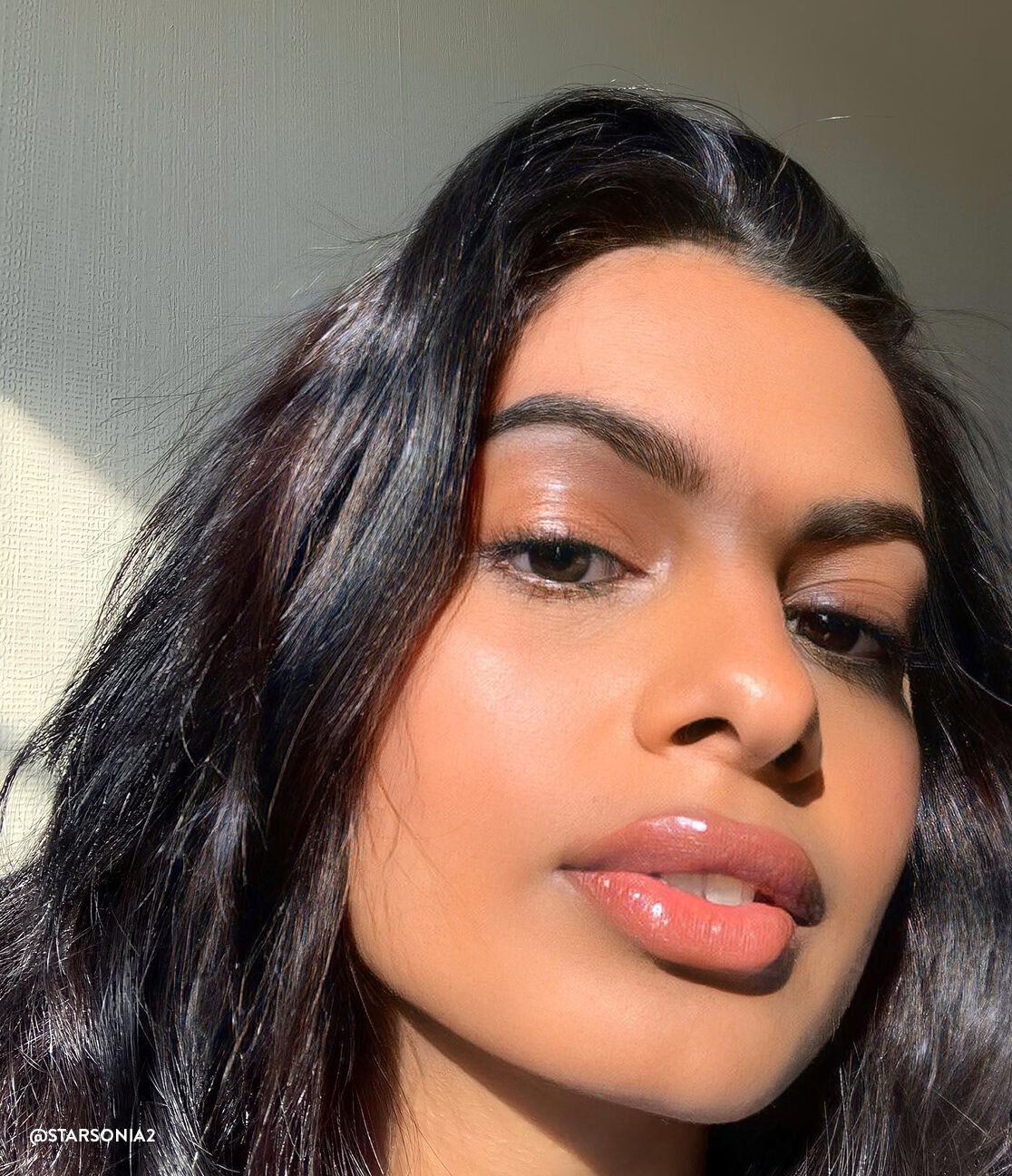 Light Skin Tone Cute Simple Calm Face