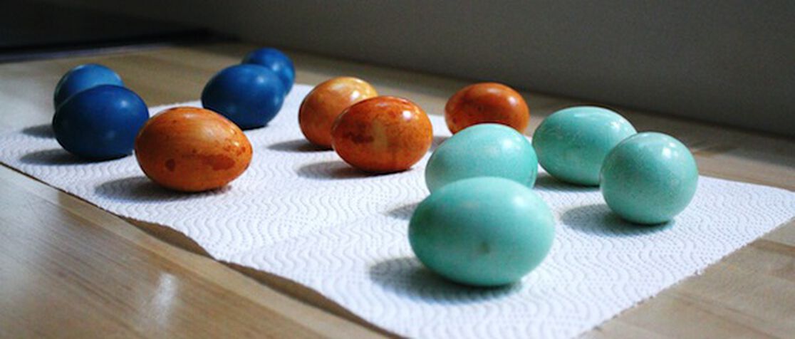 Lighten Up with Natural Egg Dyes