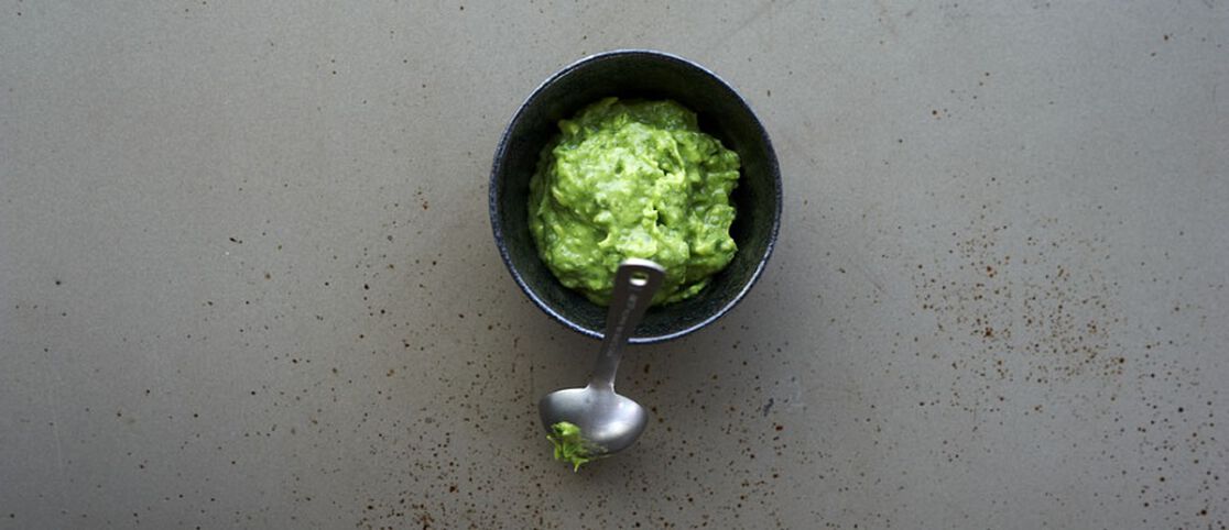 Super Nutritious Game-Day Spinach Dip