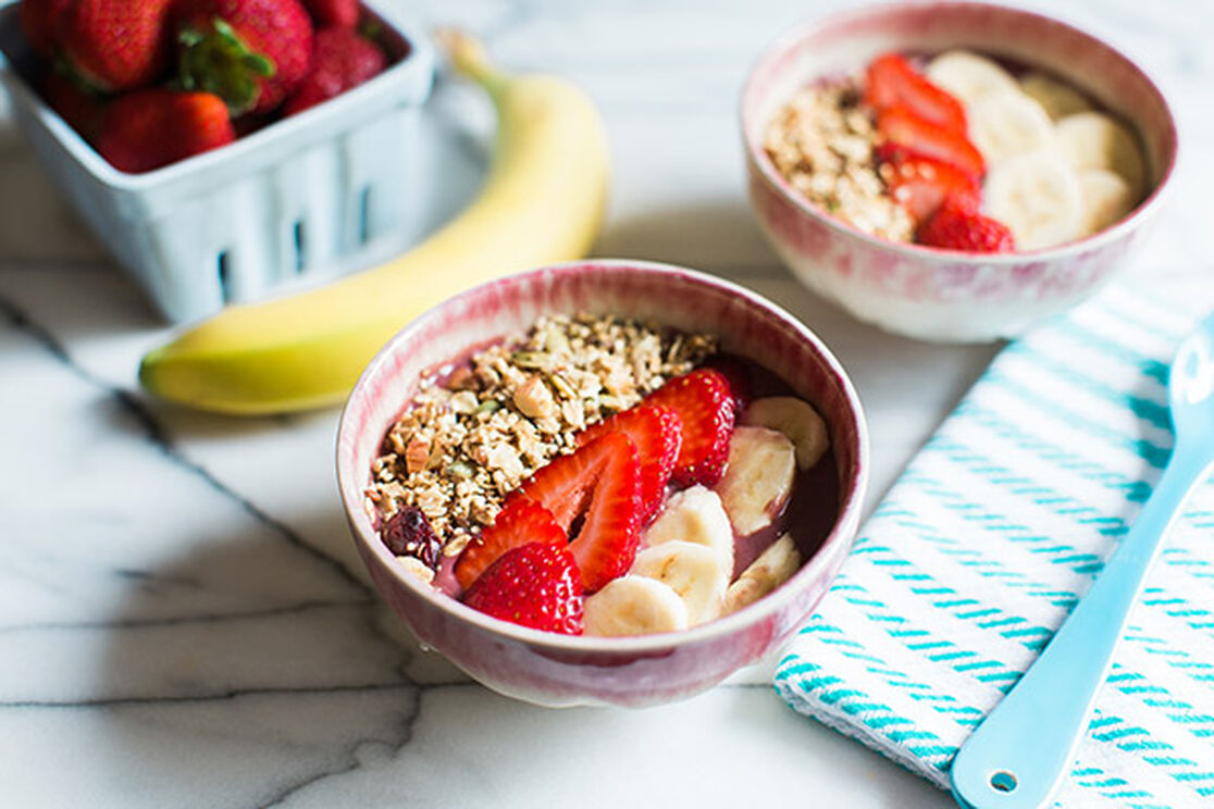 DIY: Acai Berry Bowl