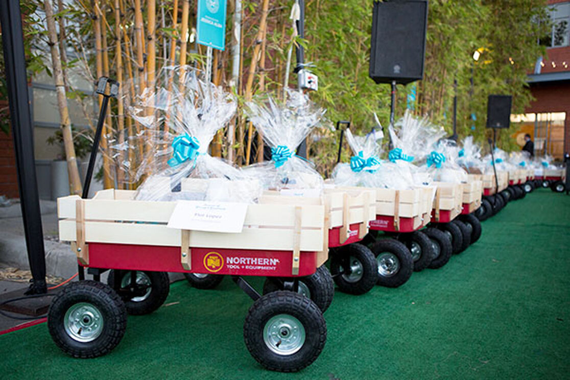 Honest Gives Back: The Season of Giving & Gratitude