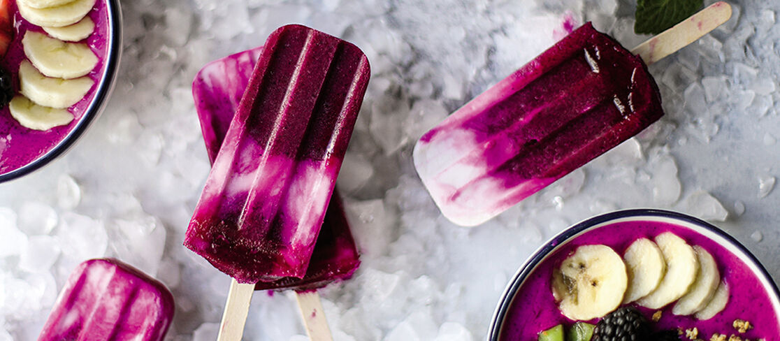 Put Together a Pretty Memorial Day Dinner Party From Set up to Clean Up