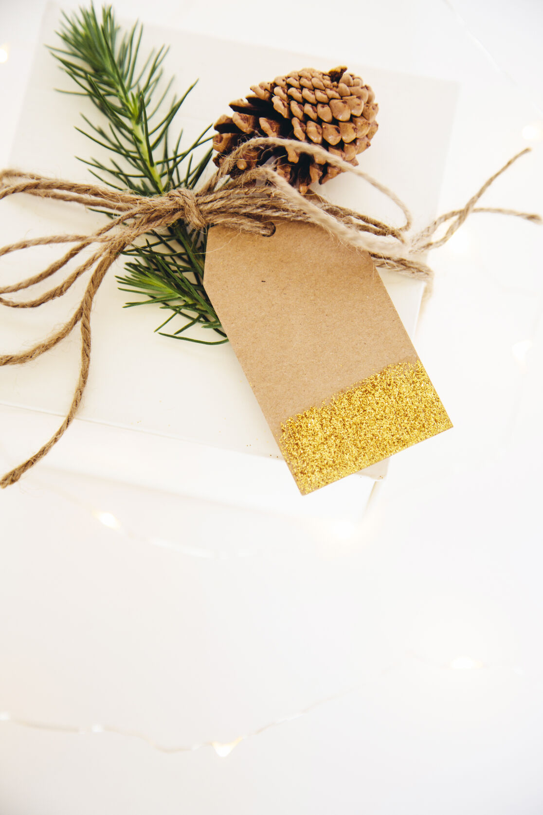 Handmade Holiday: Glitter Gift Tags