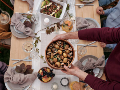 13 Fun Friendsgiving Ideas For A Day of Celebration