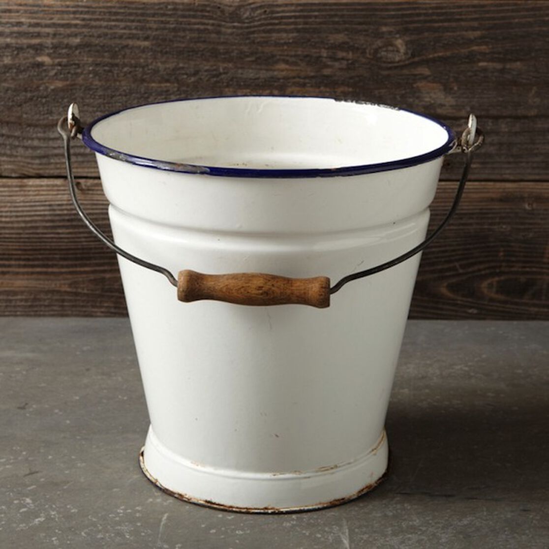 Friday Finds: Vintage Enamel Pail