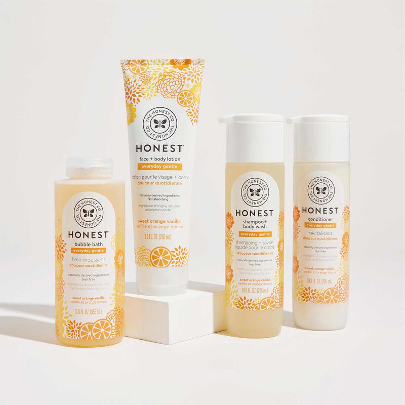 Front Facing image of all Sweet Orange Vanilla scented bathtime products