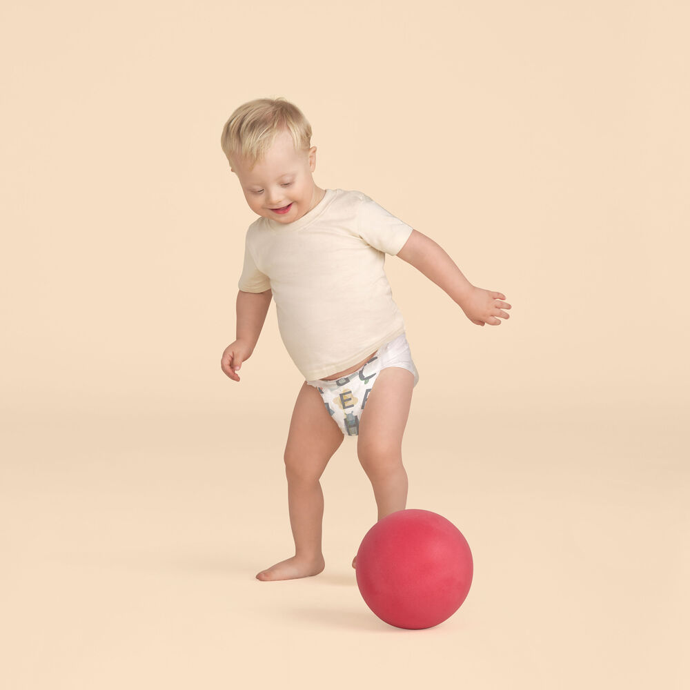 Honest Clean Conscious Diaper®, All the Letters, Size 6