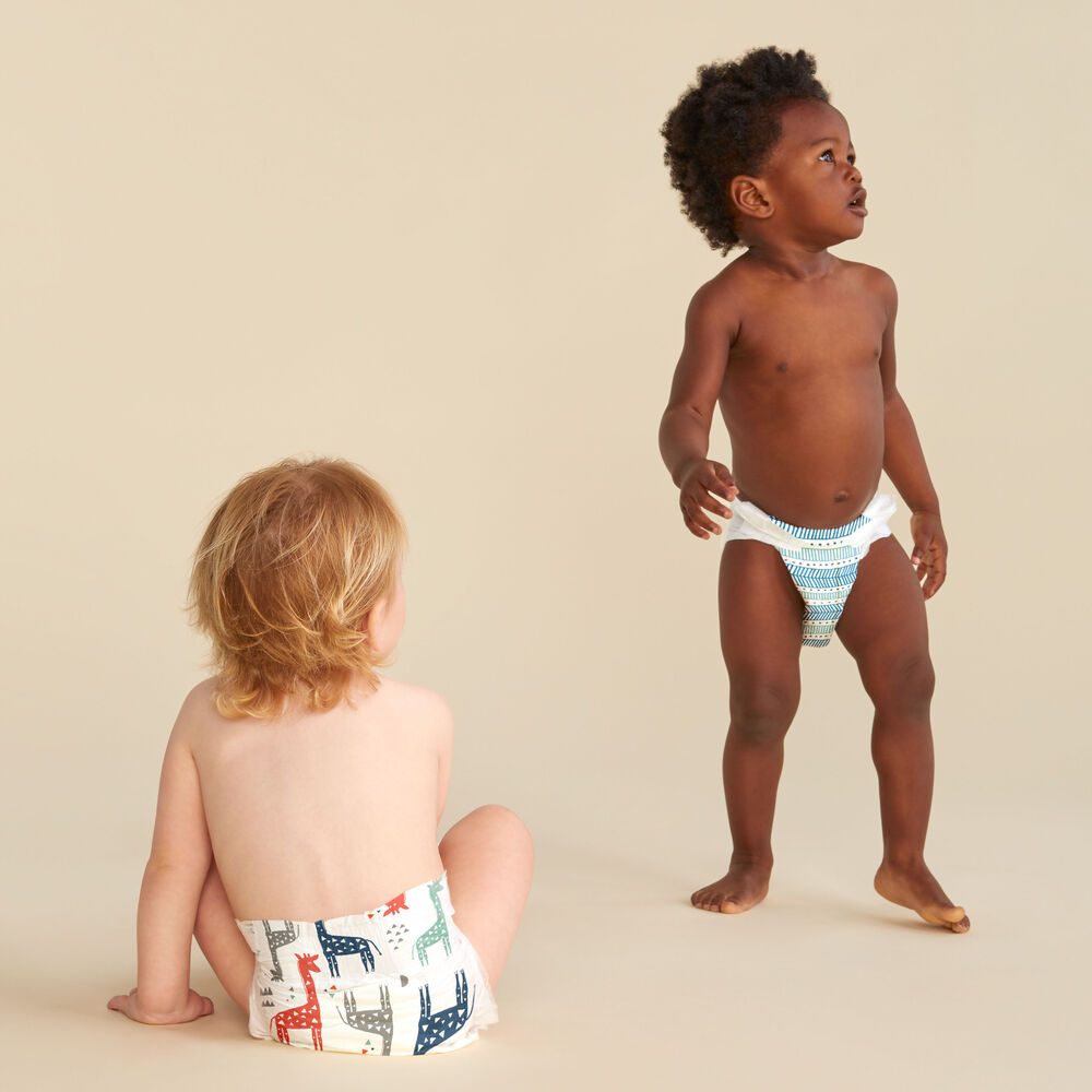 Clean Conscious Diaper Box, Dots + Dashes + Multi-Colored Giraffes, Size 1