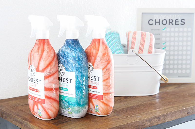Cleaning with Kids (+ Free Printable Chore Chart!)