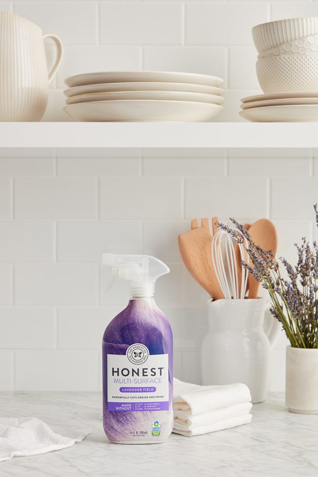 Scents without Synthetics: Get to Know the New Smell of Clean