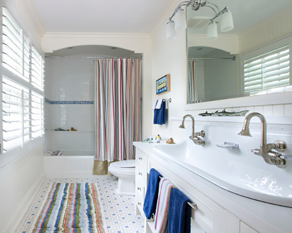 10 Ways to Make Your Bathroom More Family-Friendly
