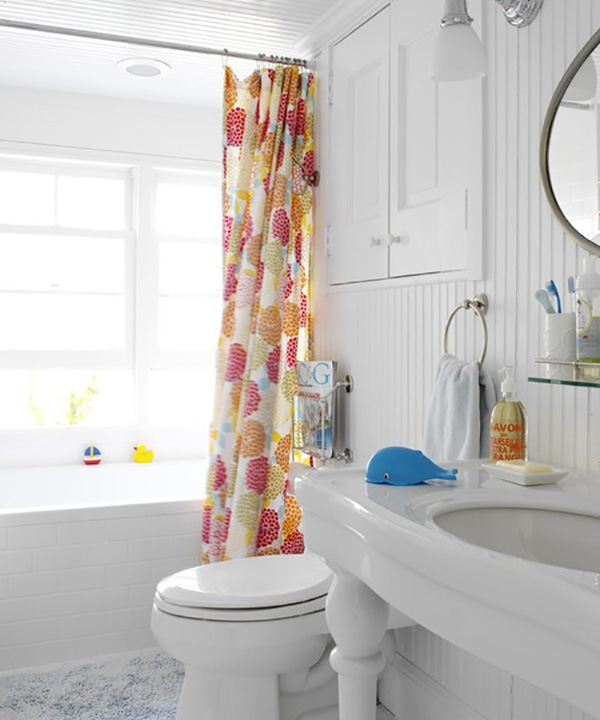 10 Ways to Make Your Bathroom More Family-Friendly