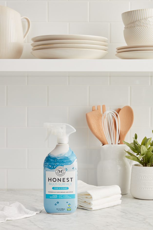 Scents without Synthetics: Get to Know the New Smell of Clean