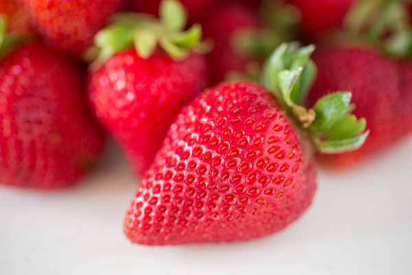 Celebrate Strawberry Season with DIY 2-Ingredient Jam (+video)