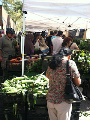 Farmers' Markets Build Community